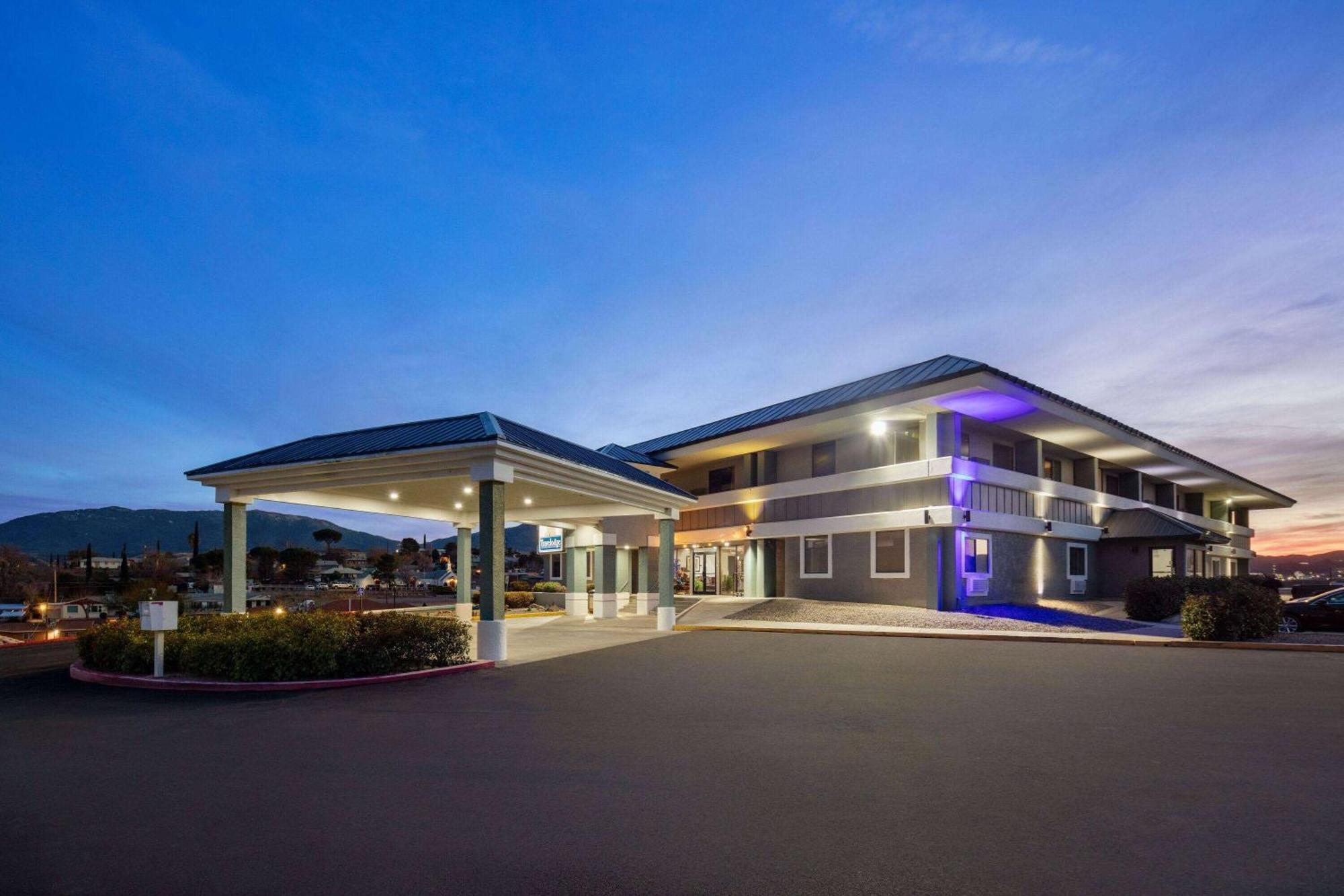 Travelodge By Wyndham Globe Az Kültér fotó